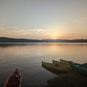 Canoë – coucher de Soleil